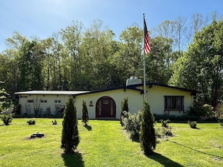 4371 County Road 31, Chesapeake, OH 45619