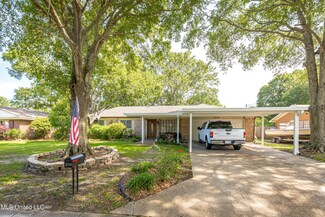 2710 Convent Ave, Pascagoula, MS 39567