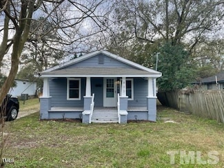 803 W Noble St, Selma, NC 27576