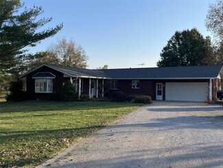 13354 Saint Rose Rd, Highland, IL 62249