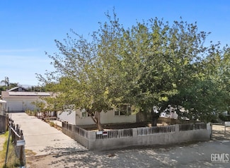 409 Van Buren St, Taft, CA 93268