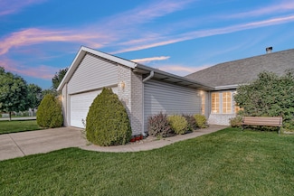 966 Blue Jay Way, Dyer, IN 46311
