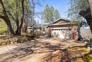 11502 Madrone Ct, Auburn, CA 95602