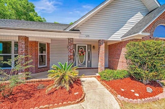 404 Kilkenny Way, Cantonment, FL 32533