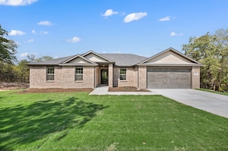 718 Haynie Dr, Runaway Bay, TX 76426