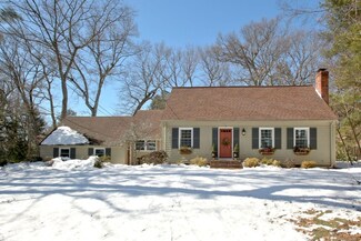 21 Morrill Dr, Wayland, MA 01778