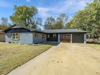 1509 Lyndale Dr, Ennis, TX 75119