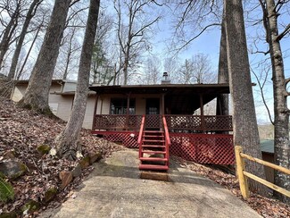 1197 Sutton Rd, Hiawassee, GA 30546