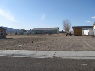 828 Hogan St, Wells, NV 89835