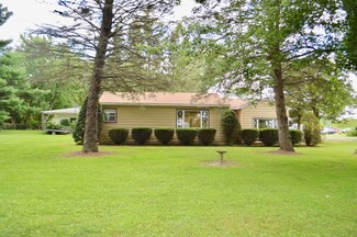 11411 1st Ave, Hebron, IL 60034