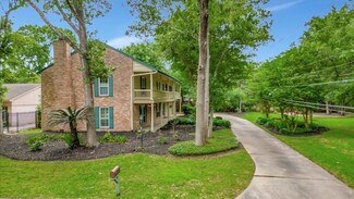 4002 Laurel Grove Dr, Seabrook, TX 77586