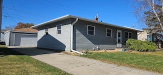 1708 Shoop St, Racine, WI 53404