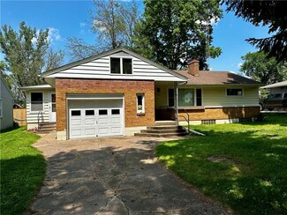 124 E West St, Cadott, WI 54727