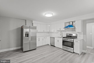 224 S 3rd St, Darby, PA 19023