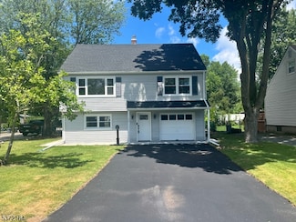 44 Lakeside Ave, Haskell, NJ 07420