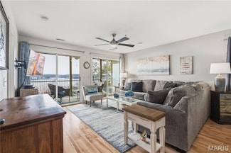 1307 W Harbour Towne Dr Unit W1307, Lake Ozark, MO 65049