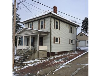 305 Clifton St, Barnesville, OH 43713