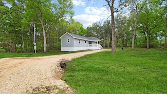 17411 Rolling Hill Ln, Waller, TX 77484