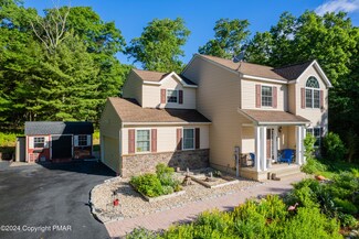 4130 Country Meadow Ln, Stroudsburg, PA 18360