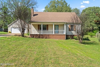 29 Forest Hill Rd, Byhalia, MS 38611