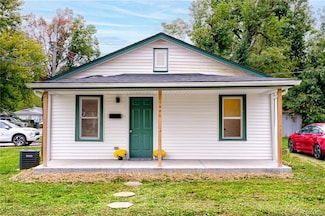 1440 Lindsey St, Charlestown, IN 47111