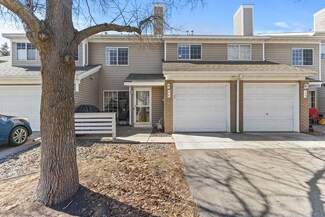 5975 Wedgewood Ln N Unit 14, Plymouth, MN 55446