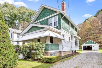 1852 Bull Creek Rd, Tarentum, PA 15084