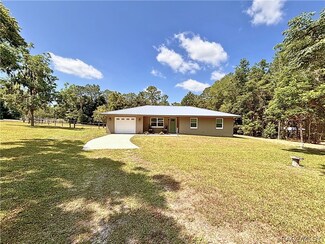 1520 W Chipmunk Ct, Lecanto, FL 34461