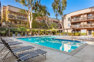 22100 Burbank Blvd Unit 106A, Woodland Hills, CA 91367