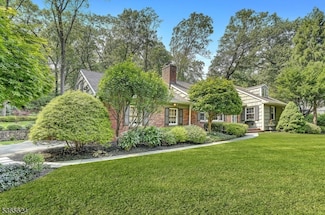 53 N Star Dr, Morristown, NJ 07960