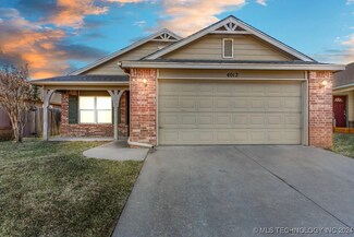 4012 W 104th St S, Jenks, OK 74037