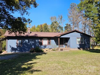 2702 University Dr, Lancaster, SC 29720