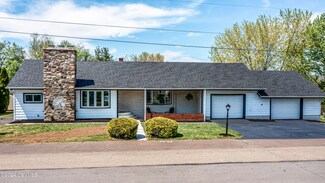 221 E 7th St, Bloomsburg, PA 17815