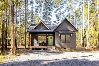 603 Presley Creek Dr, Heathsville, VA 22473