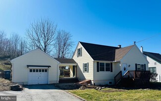 26 Newport Ave, Coatesville, PA 19320