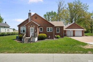 231 N 1st St, Long Grove, IA 52756