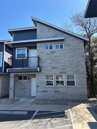 505 Oertli Ln Unit 4, Austin, TX 78753