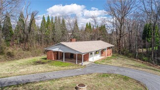 8302 Cadet Dr, Oak Ridge, NC 27310
