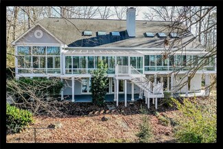 318 Cleveland Ferry Rd, Fair Play, SC 29643