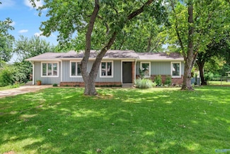 2703 Peel St SW, Huntsville, AL 35805