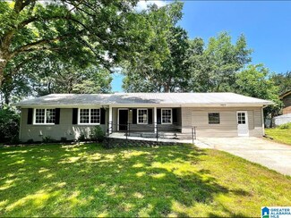 303 Dennis St, Weaver, AL 36277