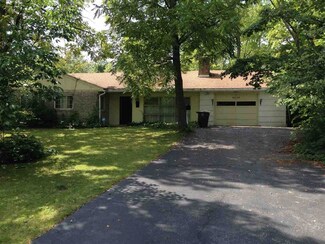 8024 Hessen Cassel Rd, Fort Wayne, IN 46816