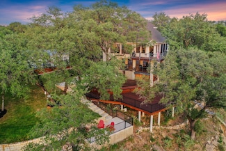 1352 Lake Shore Dr, Spicewood, TX 78669