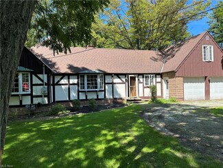 32325 Eddy Rd, Willoughby Hills, OH 44094