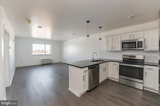 6649 Ridge Ave Unit A413, Philadelphia, PA 19128