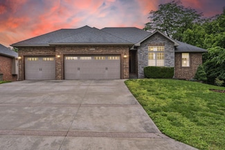 5142 S Burrows Ave, Springfield, MO 65810