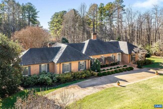 1520 Garth Gate Ln, Charlottesville, VA 22901