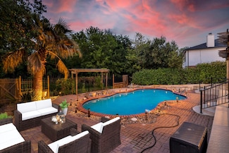 6806 Thistle Hill Way, Austin, TX 78754