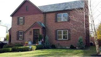 11 Kensington Cir, Chestnut Hill, MA 02467
