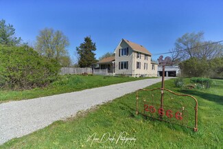 25666 W Nippersink Rd, Round Lake, IL 60073